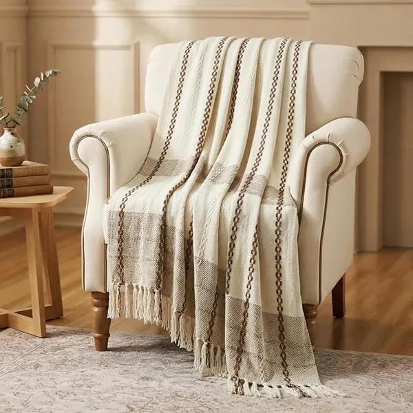 Amazon Basics Cotton Sofa Throw Blanket 50x60 inches | Waffle Knit & Chevron Pattern with Fringes | Throw for Living Room, Sofa, Bed, Chair| 152x125 cms | Cotton Throws | Off White Rs.436 @ Amazon